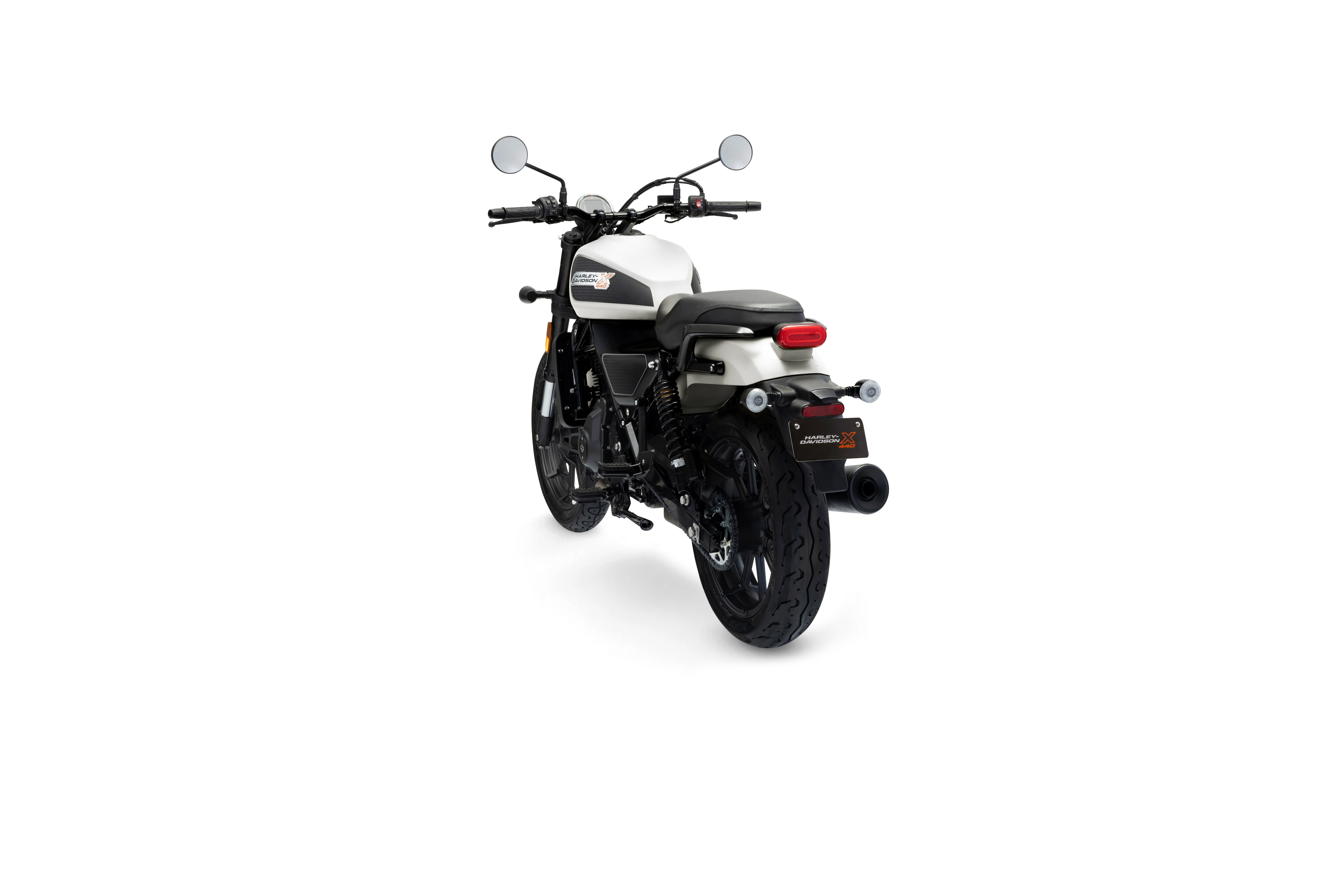 vivid-goldfish-silver-bike-image